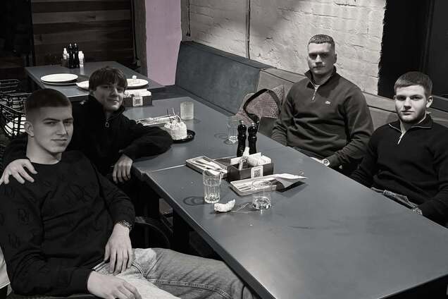 'Як однолітки! А де вчитель?' Руслан Циганков здивував фото з дня народження учня, який запросив його на святкування