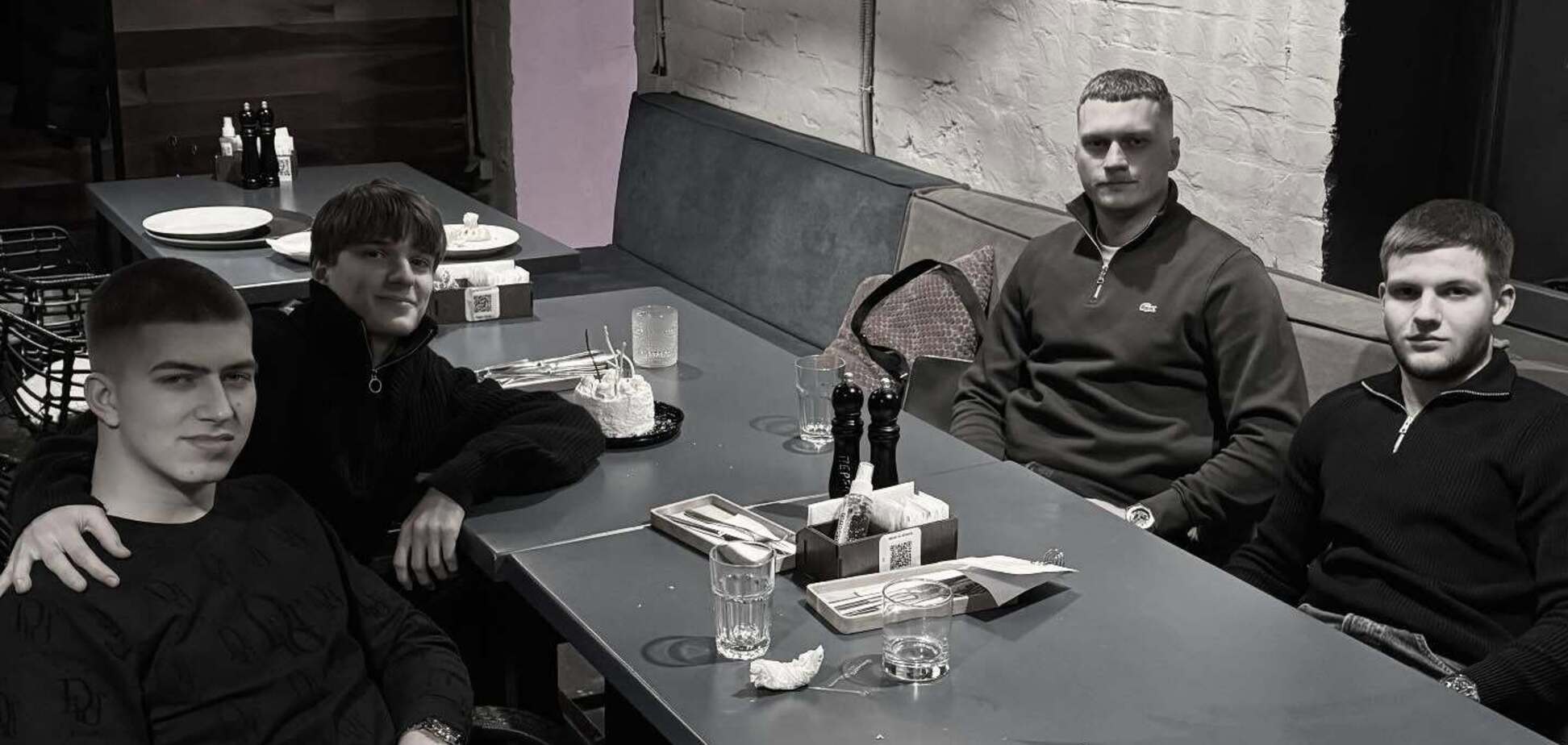 'Як однолітки! А де вчитель?' Руслан Циганков здивував фото з дня народження учня, який запросив його на святкування