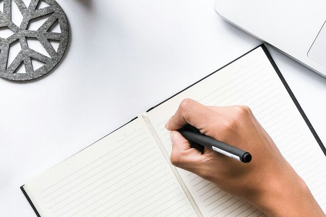 Мимохіть чи мимохідь? Як буде правильно українською