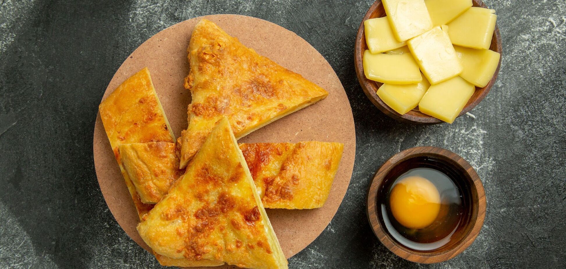 Как приготовить ленивую ачму с сыром: понадобится лаваш