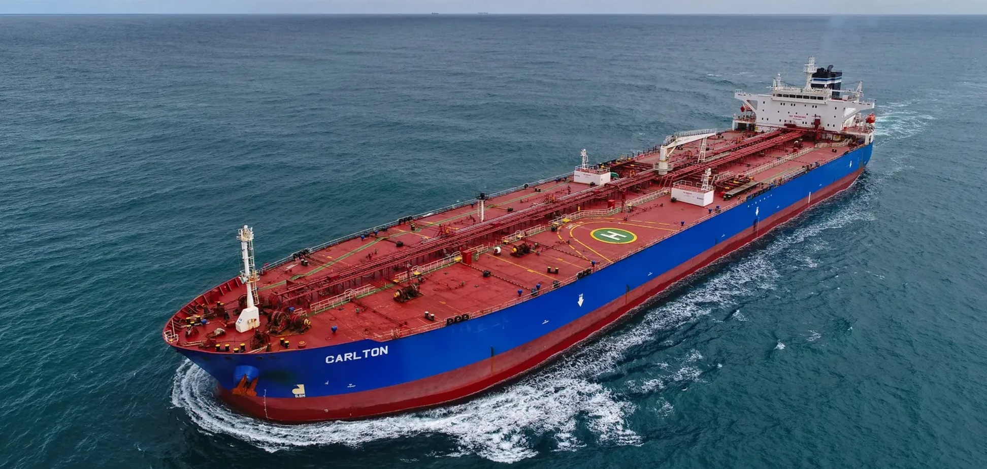 Підтверджено 30 порушень: у Франції взяли під варту капітана затриманого танкера тіньового флоту РФ