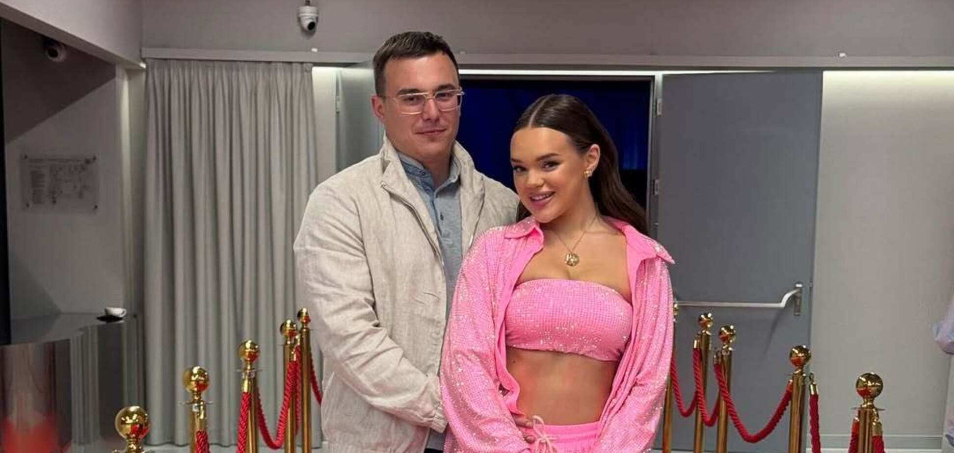 'СБУ повинна мене спіймати'. Чоловік Верби, який тицяв офіціанту російські рублі в Буковелі, з насмішкою відповів на хейт