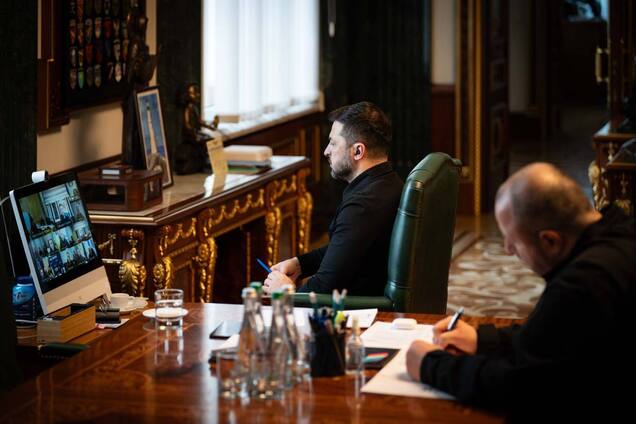 Одессу атаковали 52 дрона: Зеленский провел селектор по ситуации в областях после российских атак