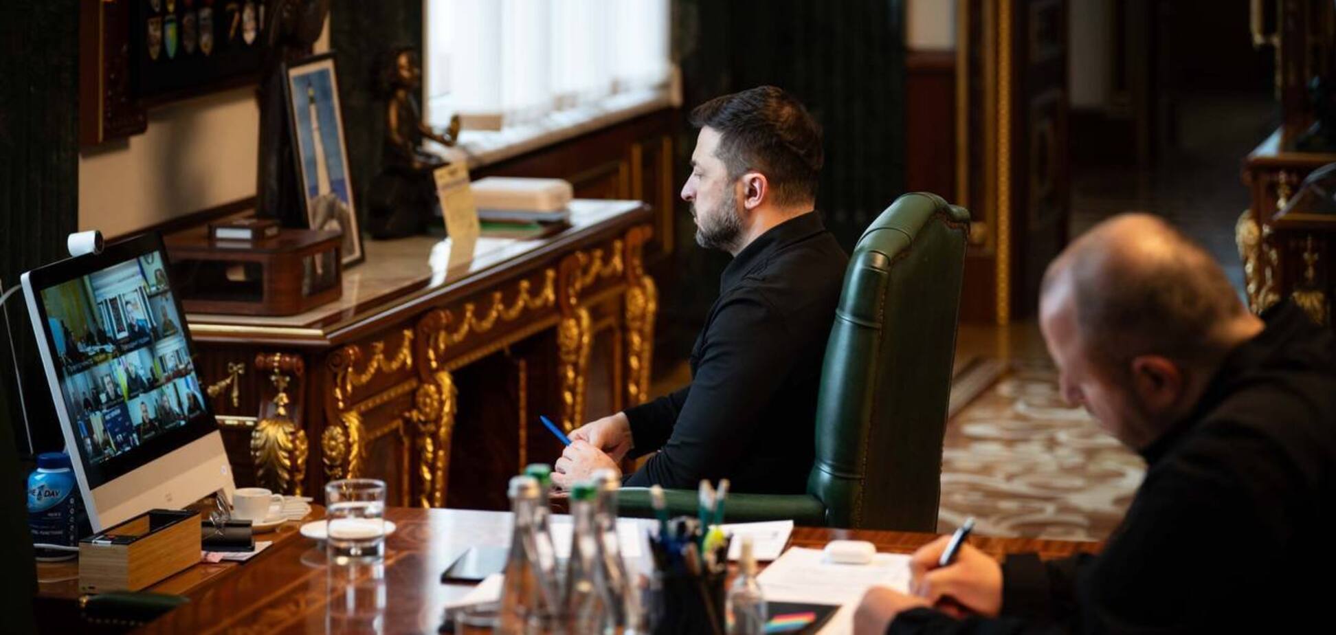 Одесу атакували 52 дрони: Зеленський провів селектор по ситуації в областях після російських атак