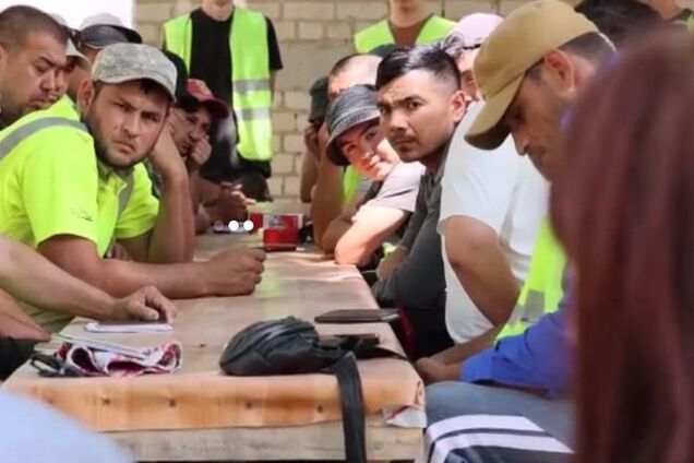 Оккупанты заселяют мигрантов в дома украинцев на Херсонщине и в Крыму – 'Атеш'