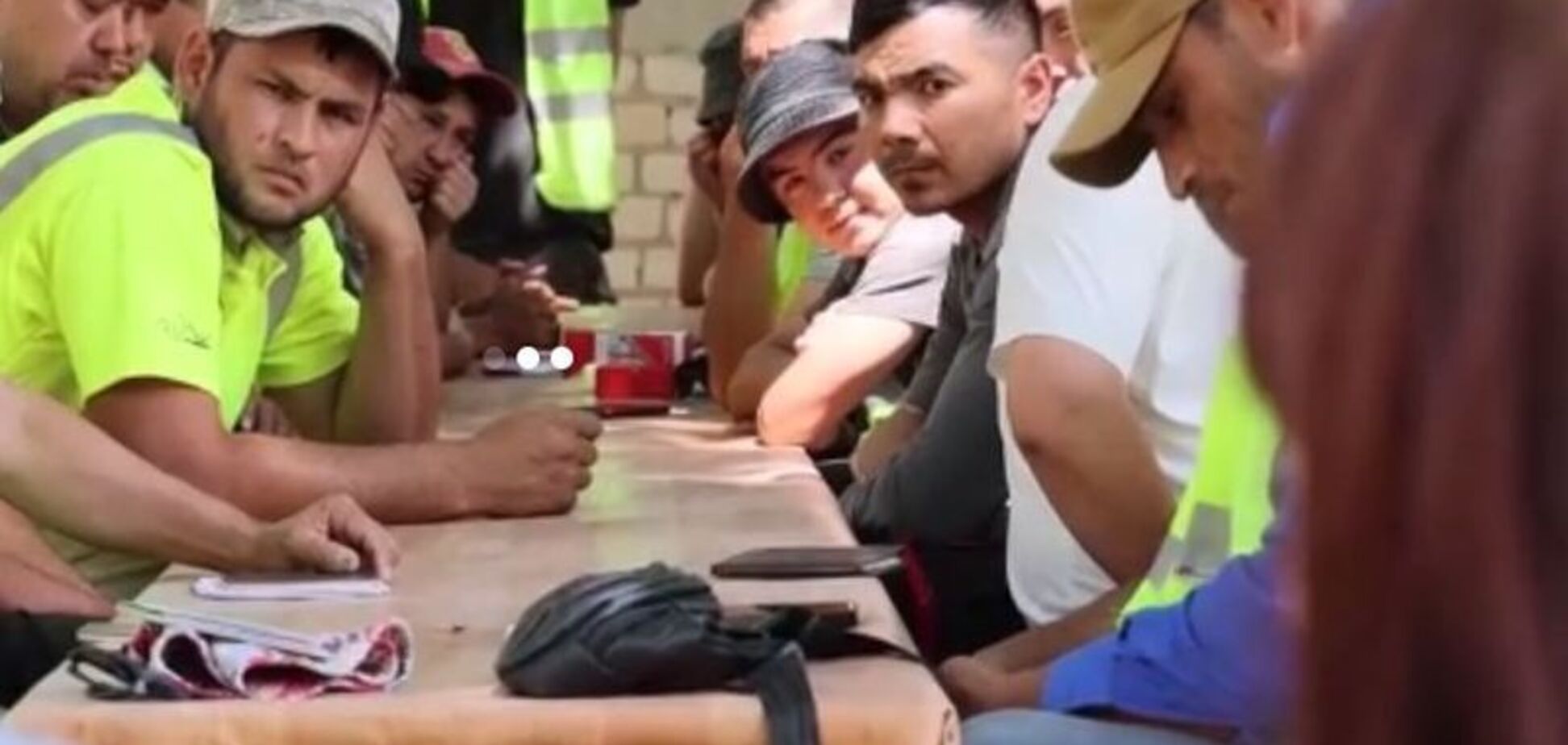 Оккупанты заселяют мигрантов в дома украинцев на Херсонщине и в Крыму – 'Атеш'