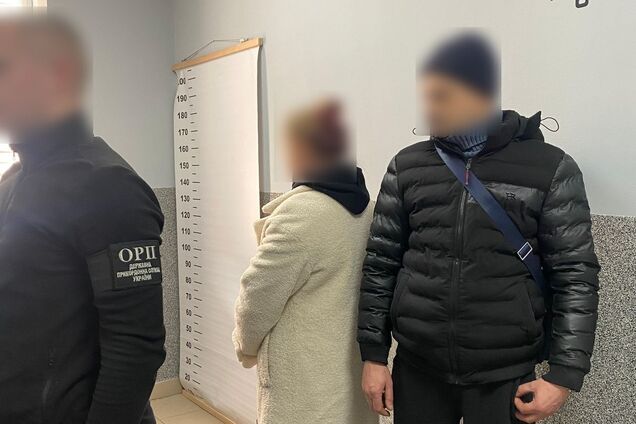 Мужчина женился на дочери бывшей жены, чтобы уехать за границу, но план провалился: как наказали