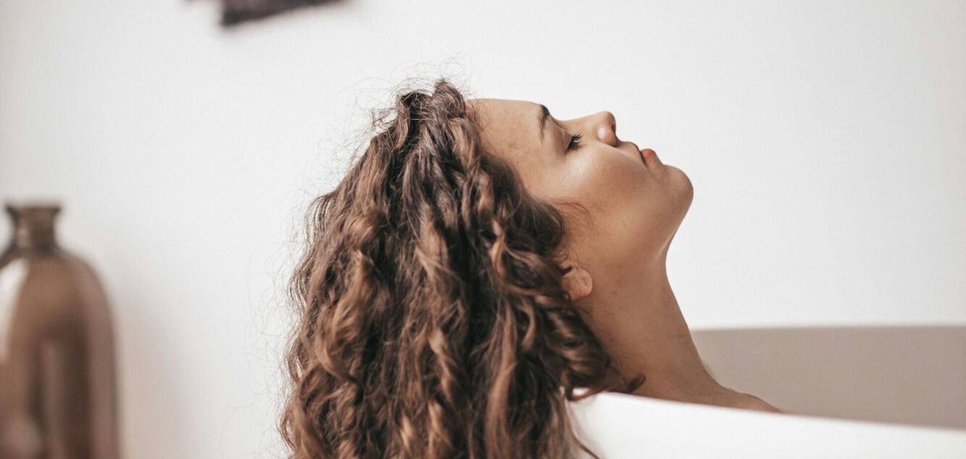 Волосы дольше будут оставаться чистыми: бьюти-лайфхак, который изменит вашу рутину