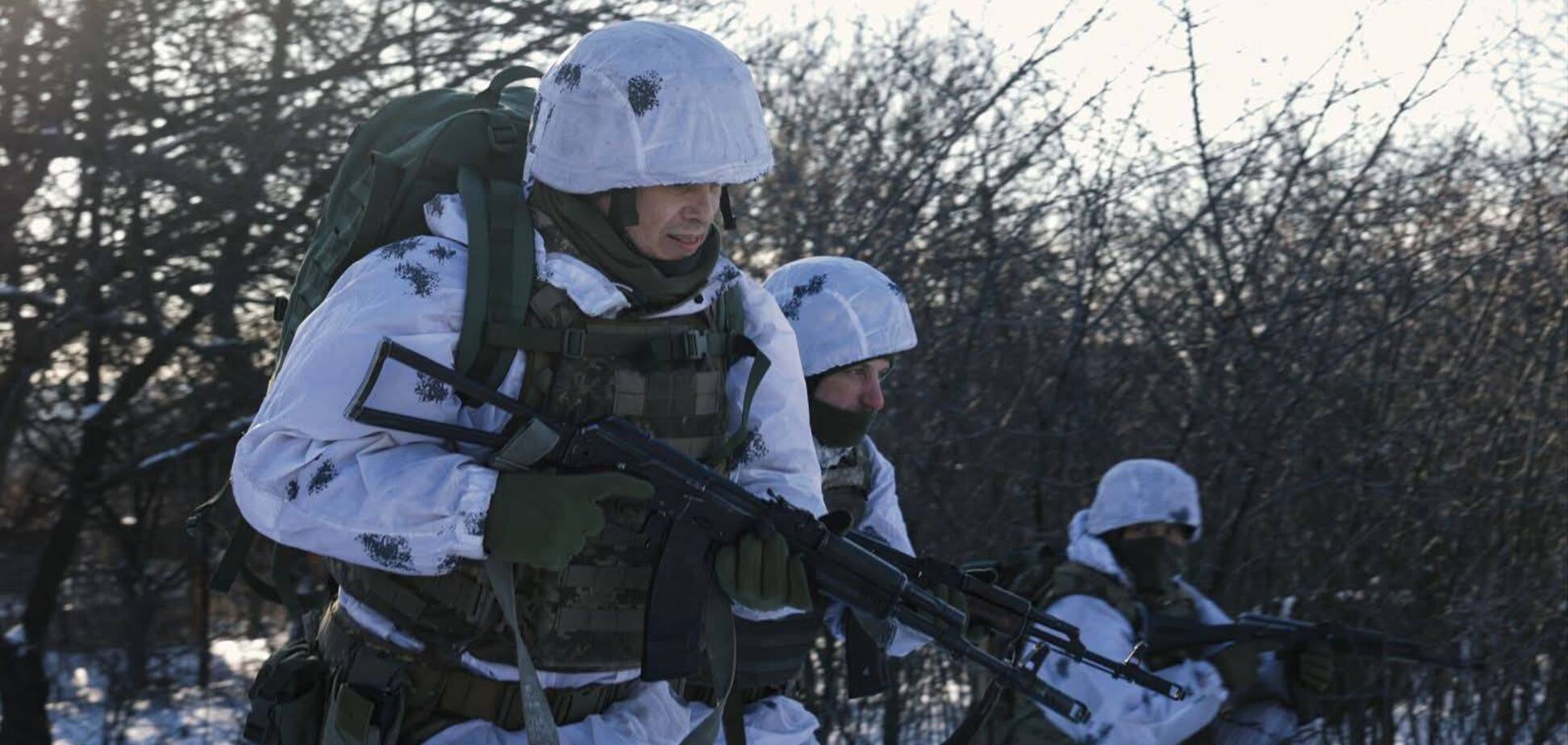 захисники України