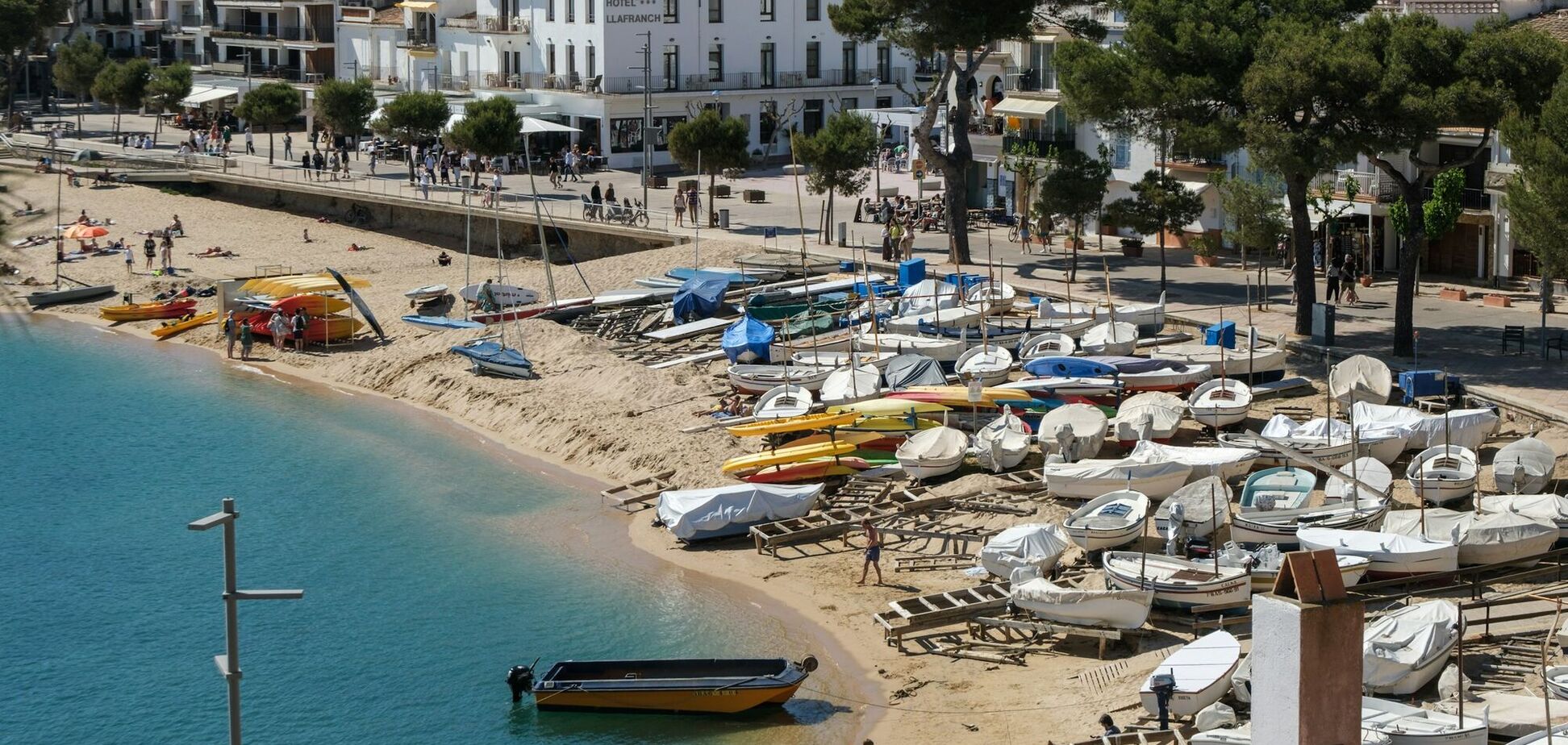 Названы самые элегантные прибрежные курорты в Европе: топ-5