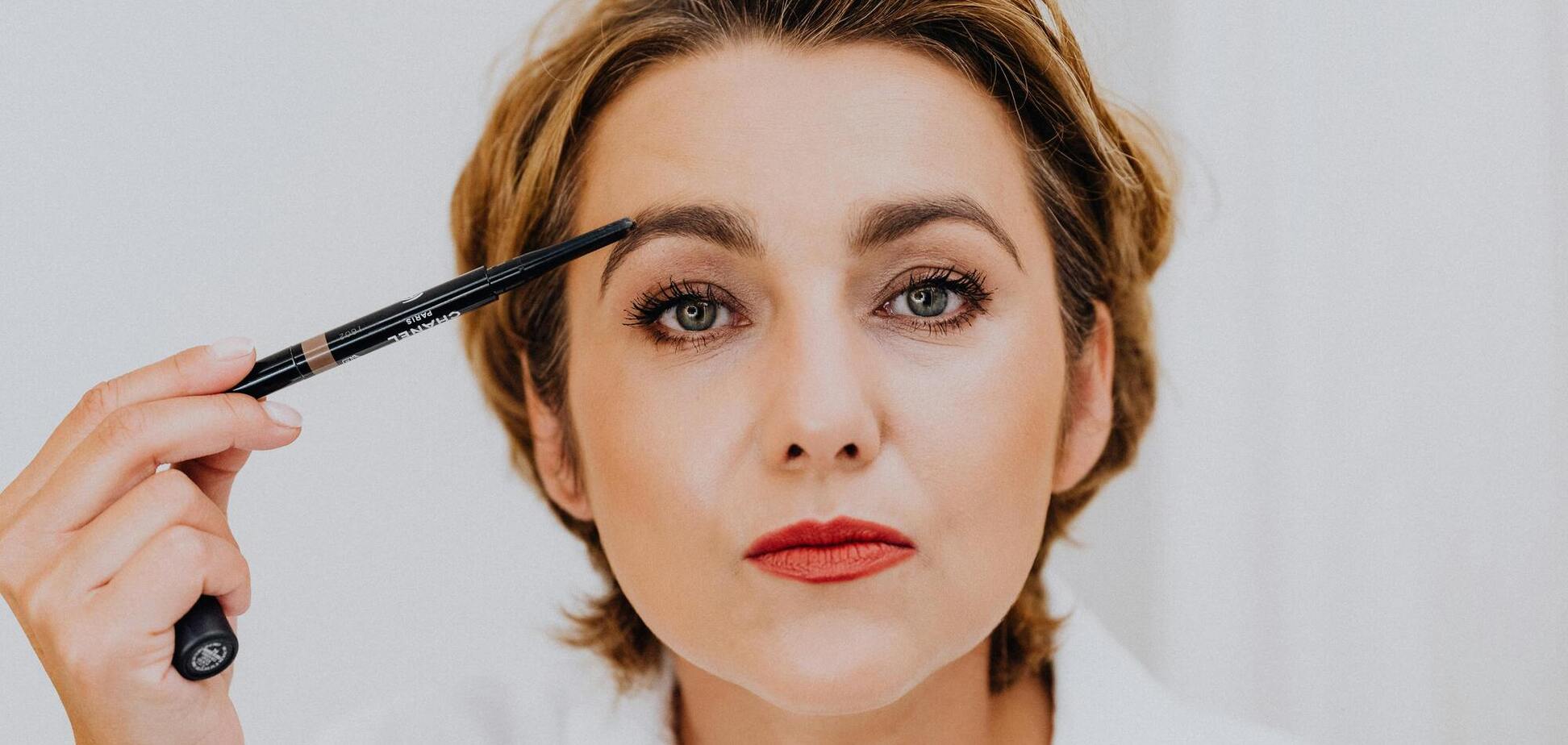 Як зробити швидкий омолоджувальний макіяж: правило трьох зон