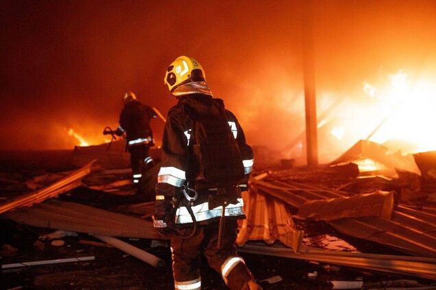 Окупанти вночі атакували Одесу дронами: пошкоджено обʼєкт інфраструктури. Фото і відео