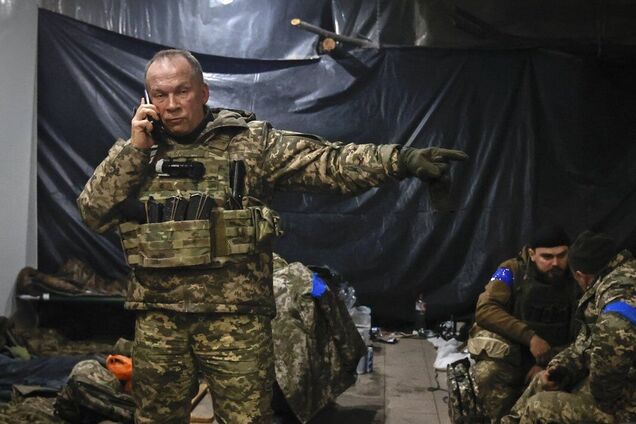 Замена главнокомандующего ВСУ не предвидится, – Зеленский