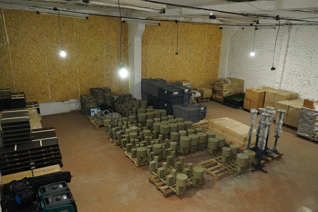 'Сталевий фронт' передав 'Азову' засоби РЕБ на 161 млн грн