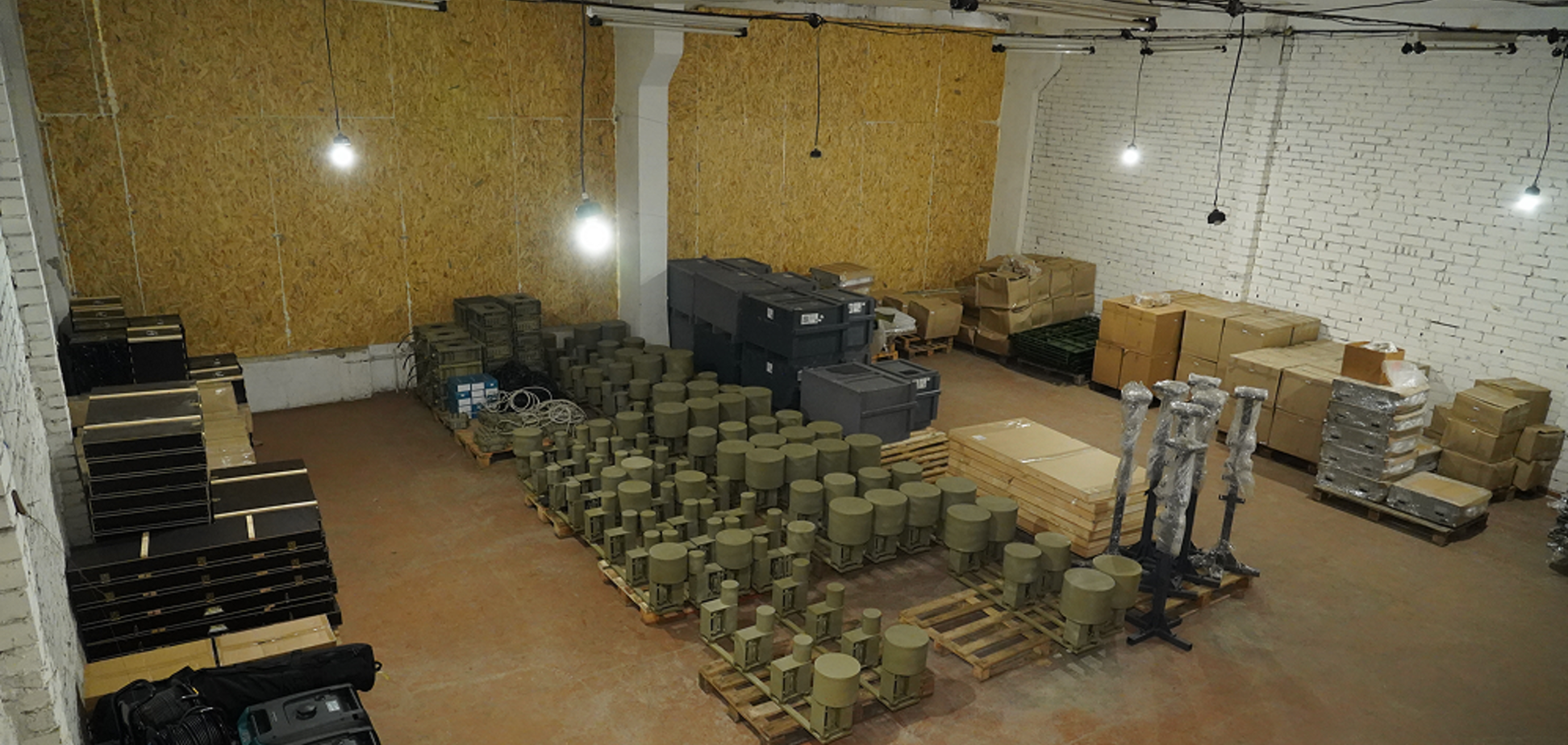 'Сталевий фронт' передав 'Азову' засоби РЕБ на 161 млн грн