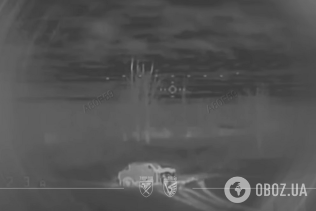 Украинские военные уничтожили машину с оккупантами в центре Мирнограда. Видео