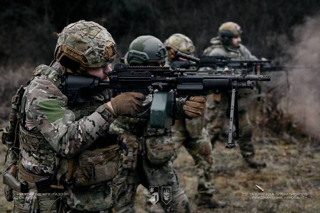 Оборона Родинського триває: українські воїни показали відео з міста, яке роспропаганда оголосила своїм