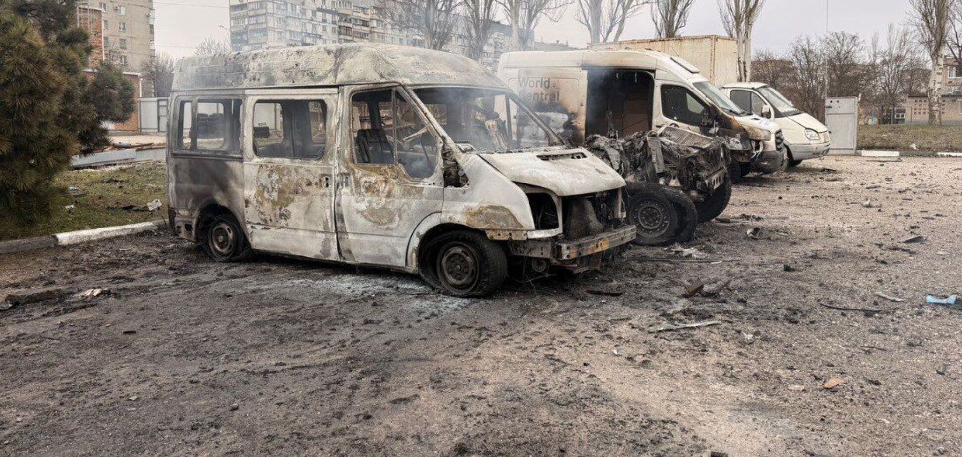 Россия ударила по Запорожью дроном: загорелся экскаватор, водитель погиб