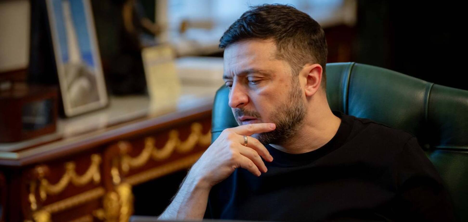 'Ракеты для ПВО нужны каждый день': Зеленский обсудил с премьер-министром Австралии защиту Украины от атак РФ