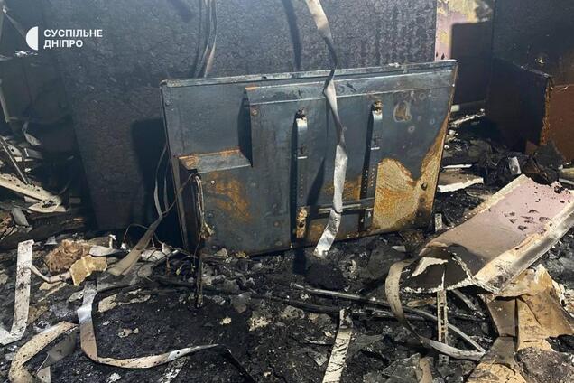 'Це другий день народження в мене': мешканці Дніпра розповіли про атаку дронів на місто та її наслідки. Фото і відео