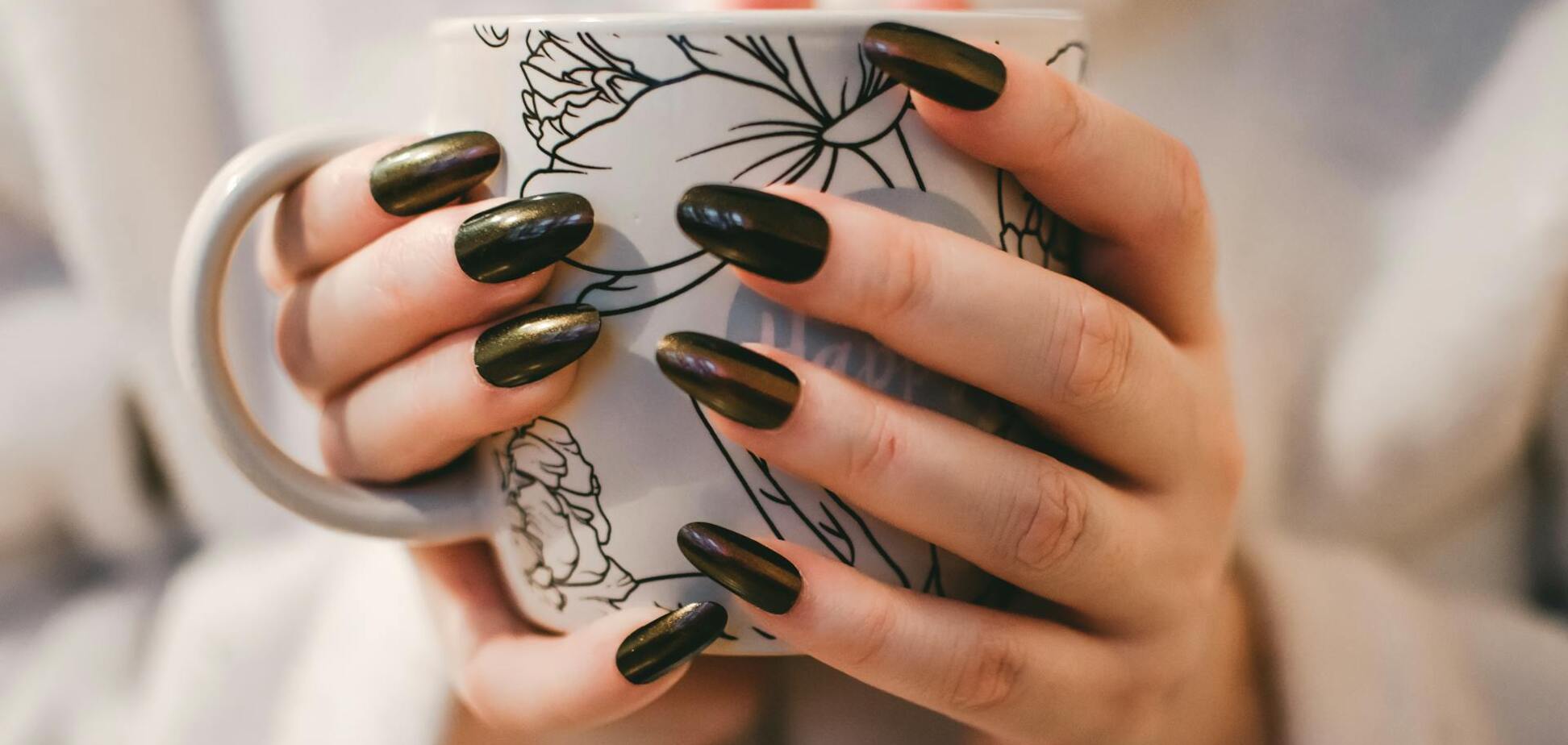 Какой маникюр модный в 2026 году: лучшие сочетания цветов