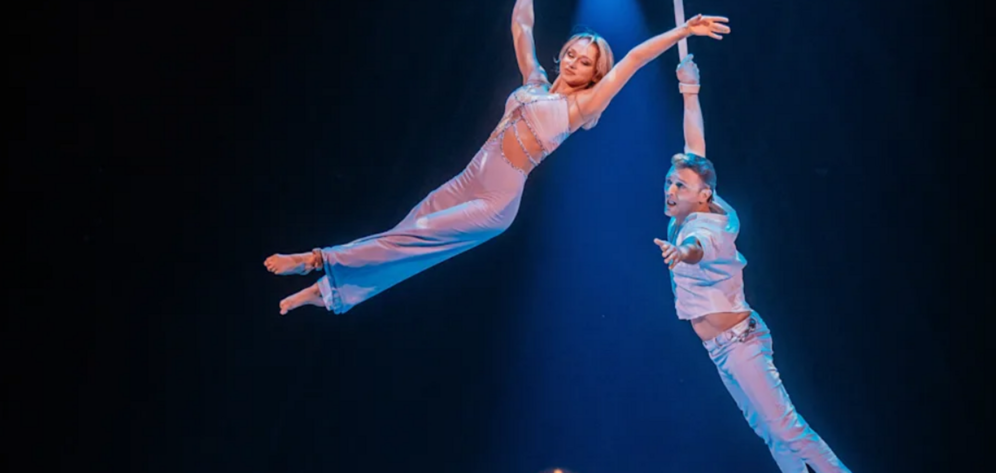 У Німеччині двоє українських акробатів зірвалися з висоти під час виконання номера: що сталося і в якому вони стані. Фото