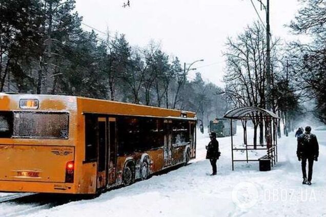 В Киеве бушует непогода: в КГГА рассказали о работе транспорта и дали важные советы