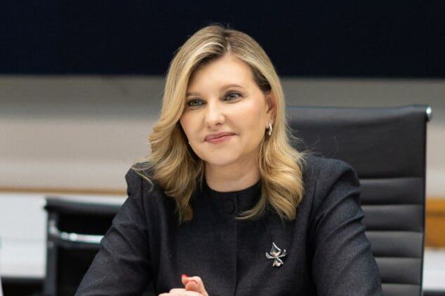 Олена Зеленська в тренді: перша леді України вперше за довгий час змінила нюдовий манікюр