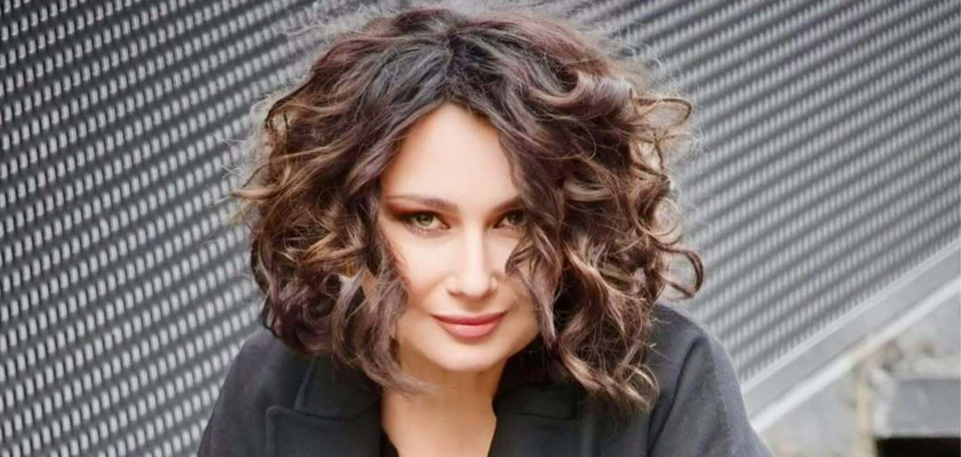 51-річна Олена Мозгова в новому році кардинально змінила імідж і отримала безліч компліментів. Фото