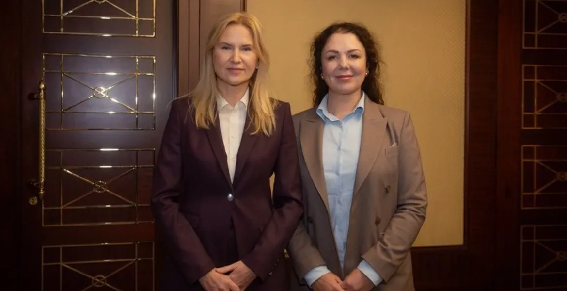 "В сложные времена важно не терять надежду": Елена Залужная посетила мероприятие Украинского женского конгресса. Фото