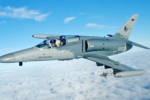 Навіщо Україні чеські літаки L-159: Зеленський пояснив головні нюанси