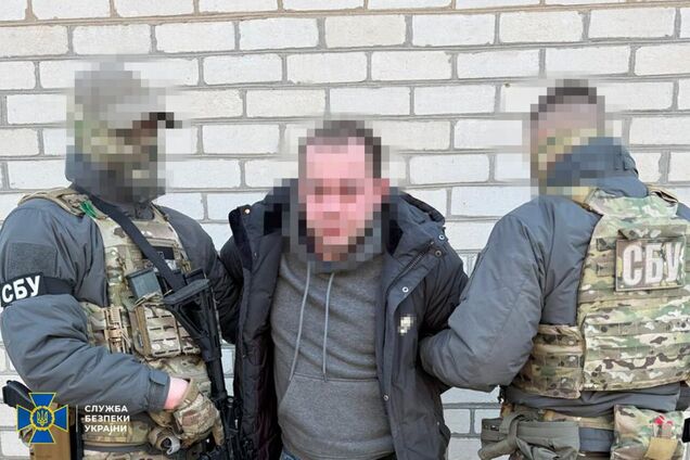 СБУ задержала предателя из 'Укрзалізниці', который сливал врагу локации техники Сил обороны в Славянске. Фото