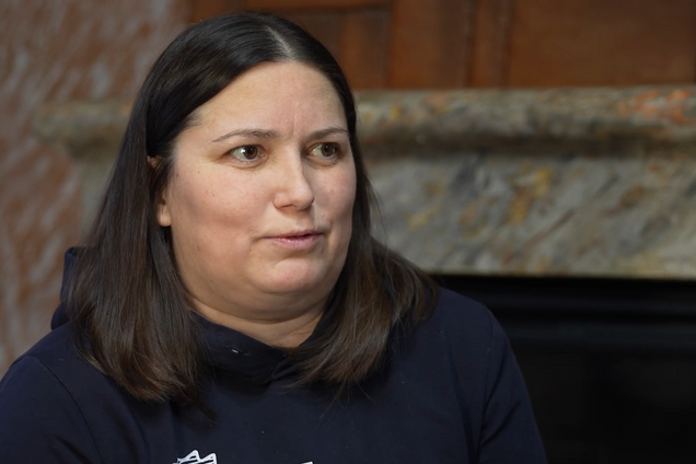 'Едва сердце не вылетело': мать освобожденного из плена защитника рассказала об эмоциях от возвращения сына. Видео