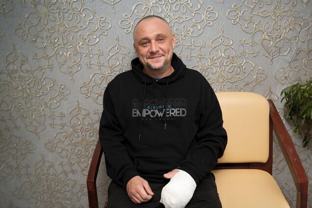 'Його стан покращується': важкопоранений Євген з Донеччини отримав допомогу у лікуванні від Фонду Ріната Ахметова