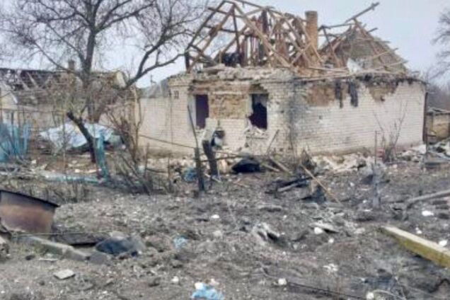 Армія Росії вдарила КАБами по Запоріжжю: зруйновані будинки, двоє поранених. Фото