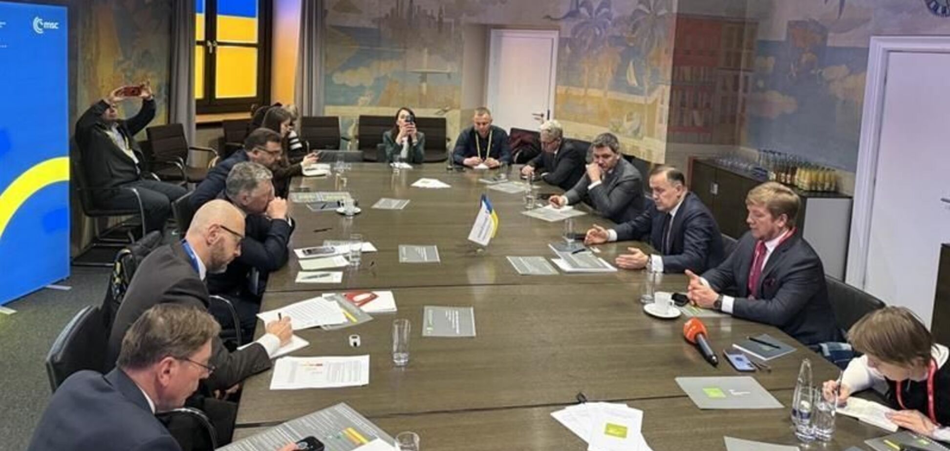 Гендиректор ДТЕК Тімченко на конференції в Мюнхені обговорив зі світовими лідерами допомогу енергосистемі України