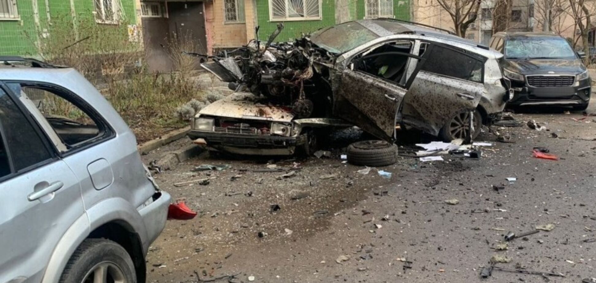 'Думали, что 'Шахед' прилетел': жительница Одессы рассказала о взрыве авто, в результате которого пострадал военный-пенсионер. Видео