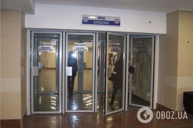 У Києві на станції метро 'Теремки' обвалилась стеля: у підземці відреагували на інцидент. Фото та відео