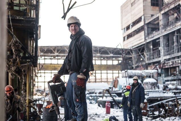 'Самое тяжелое – когда ты выполняешь свою работу, а потом все разрушается': медиа показали героическую работу энергетиков ДТЭК