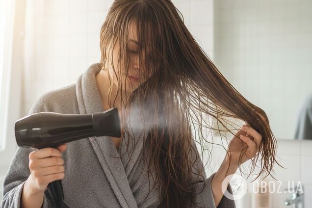 'Перестане рости': чи можна сушити волосся головою вниз