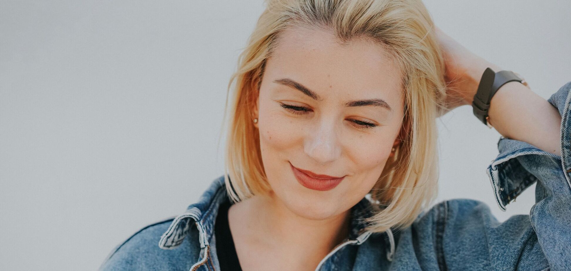 Мають ліфтинг-ефект: які зачіски миттєво омолоджують