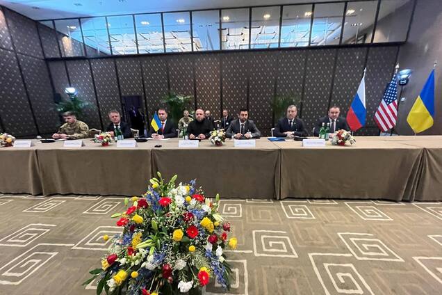 У Женеві пройшов новий раунд тристоронніх перемовин між Україною, США та РФ: що відомо
