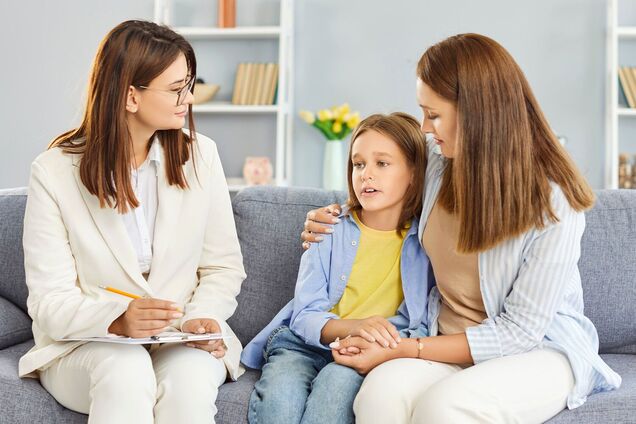 'Психосоціальна підтримка в громадах під час криз і НС': Фонд Ріната Ахметова проведе онлайн-тренінг