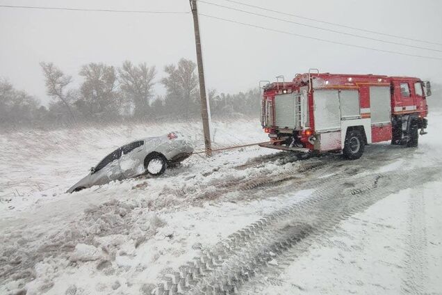 Метели возвращаются: спасатели рассказали, в каких областях Украины ожидается непогода
