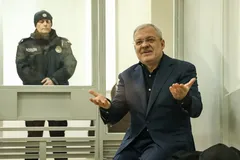 Иллюстрация — Герман Галущенко