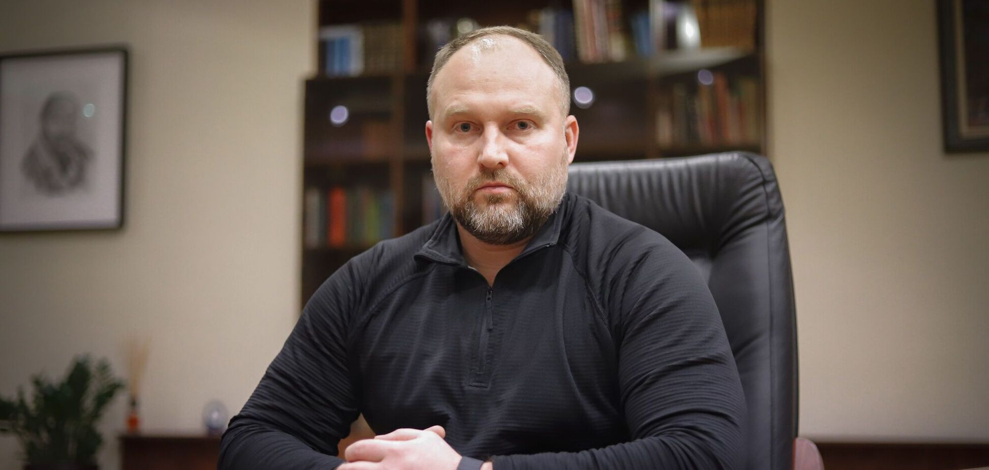 Между Парижем и Танзанией: глава Госфинмониторинга Пронин за год в должности провел более 70 дней за границей. Видео