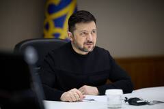 Зеленский официально разрешил провести парад в Москве 9 мая: указ президента