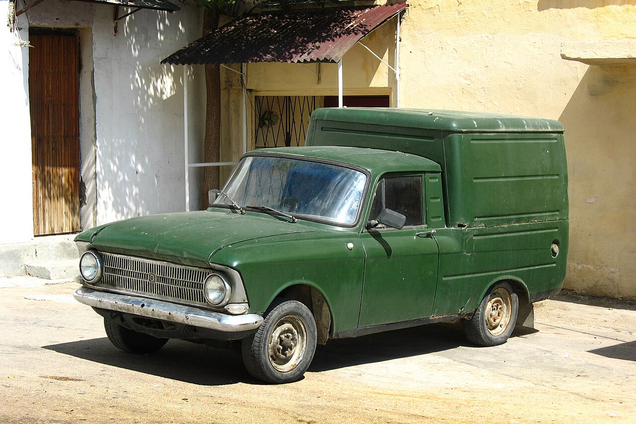 Яке авто в СРСР називали 'пиріжком' і чому так