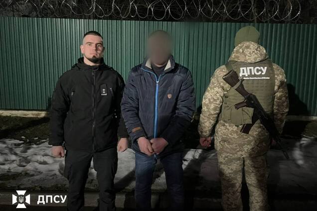 Втікав до Румунії від правосуддя: прикордонники затримали та передали поліції ґвалтівника. Фото