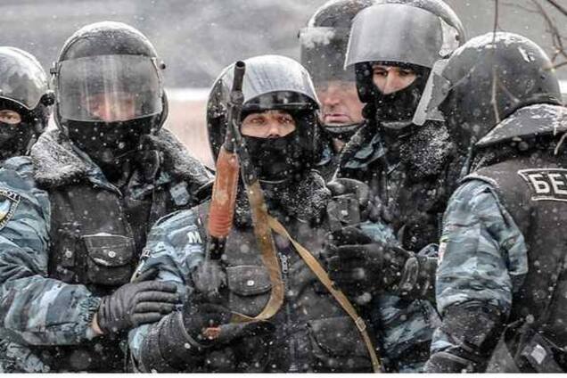 ГБР завершило расследование в отношении командиров 'Беркута' и сообщило о подозрении начальнику Генштаба ВСУ времен Януковича